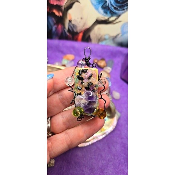 Amethyst Gemstone Heart with Crystal Chips and Beads Pendant - Picture 3 of 6